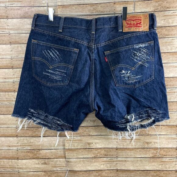 501 Levi’s Distressed Jean Shorts sz 40x30 - Picture 2 of 4